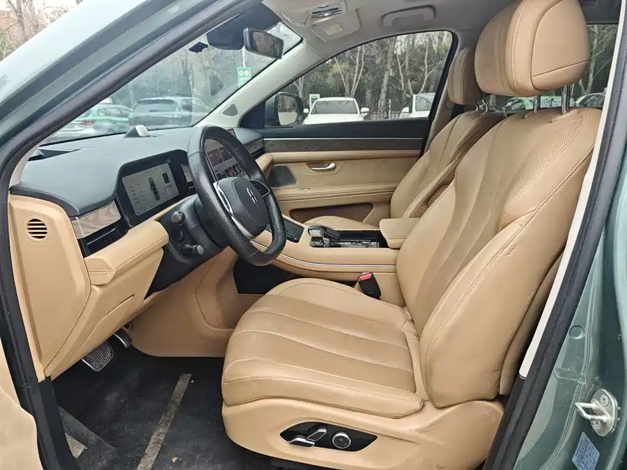 900x675_0_q87_c42_autohomecar__Chto52mek0CARYgiAAZeITiiB7k752.jpg.webp Used AITO M7 2022 1.5T rear-wheel drive comfort version