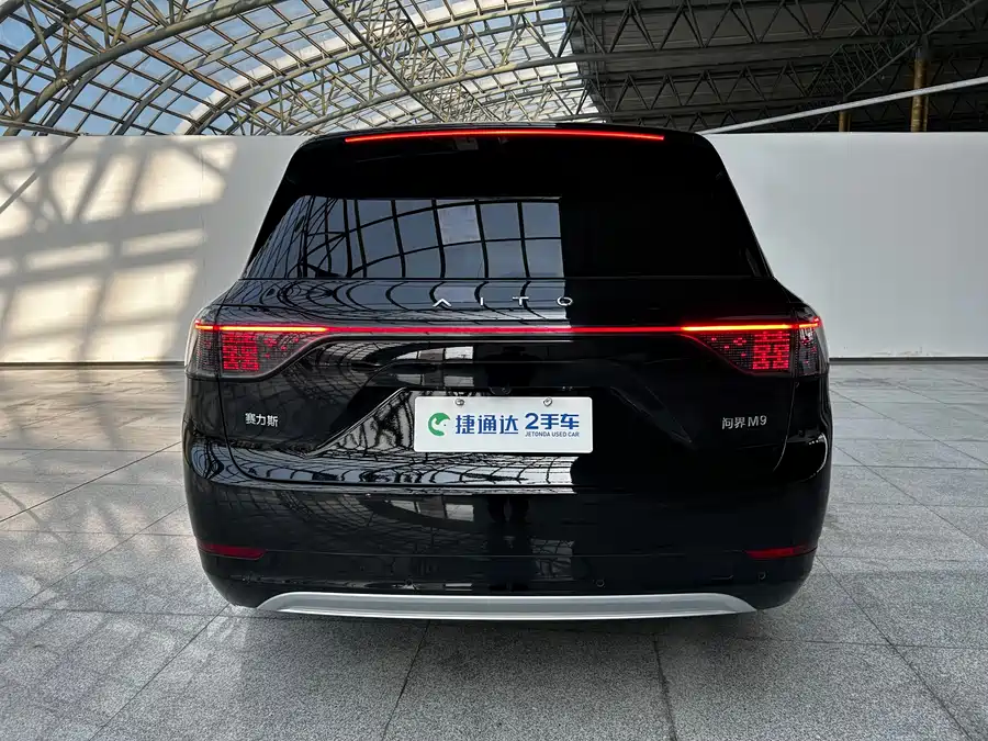 Used AITO second hand M9 2024 extended range Ultra version 42kWh 6-seater version