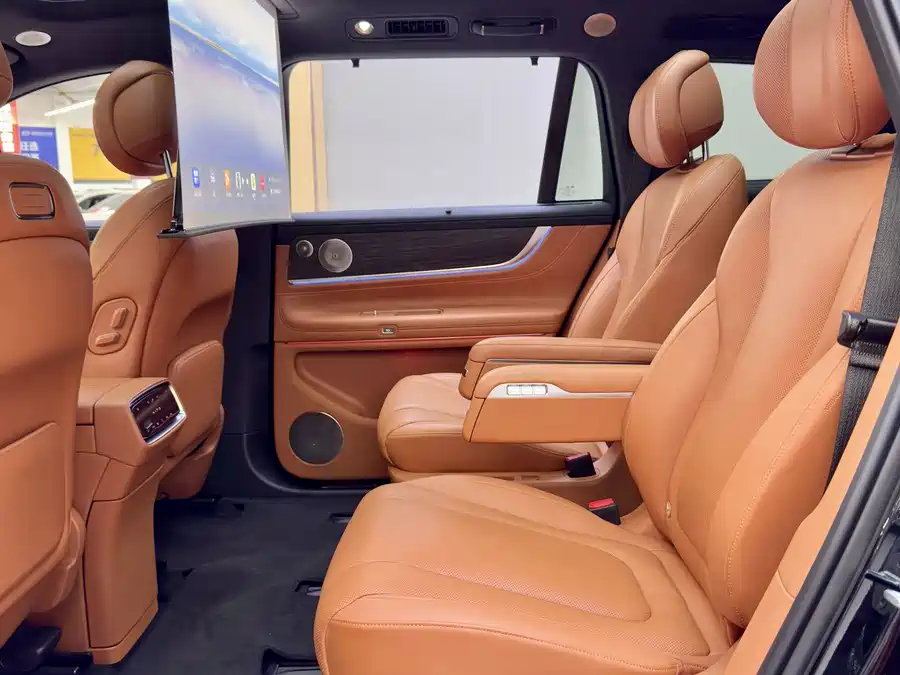 Used AITO second hand M9 2024 extended range Max version 42kWh 6-seater version