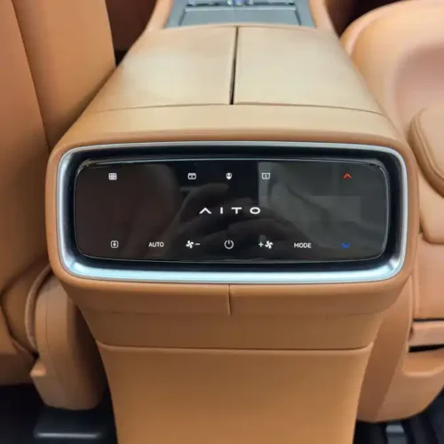 Used AITO second hand M9 2024 extended range Max version 42kWh 6-seater version