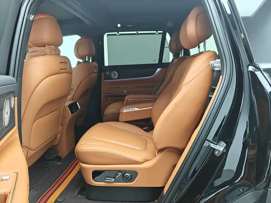 Used AITO second hand M9 2024 extended range Ultra version 52kWh 6-seater version