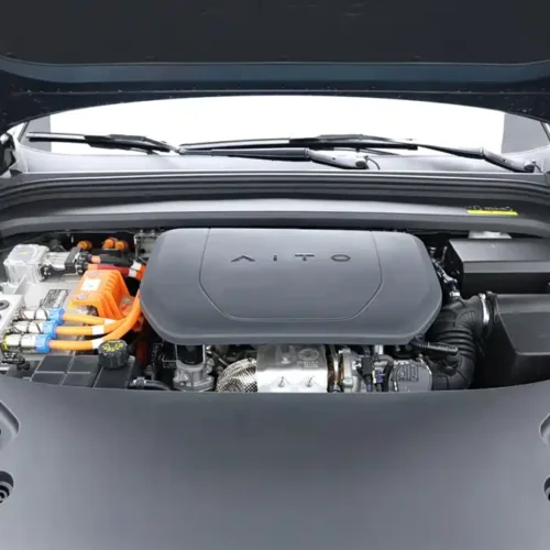 900x675_0_q87_c42_autohomecar__ChtpWGlQorCAfR2mAAGWStvKvak602.jpg.webp Used AITO second hand M9 2024 extended range Ultra version 52kWh 6-seater version