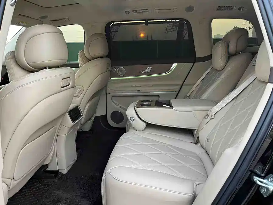 Used AITO second hand M9 2025 extended range Max version 52kWh 5-seater version