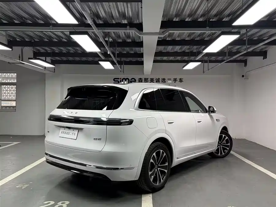 Used AITO M7 2026 extended range Max four-wheel drive version 5 seats