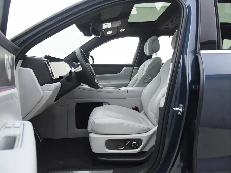 Used AITO second hand M9 2024 extended range Ultra version 42kWh 6-seater version