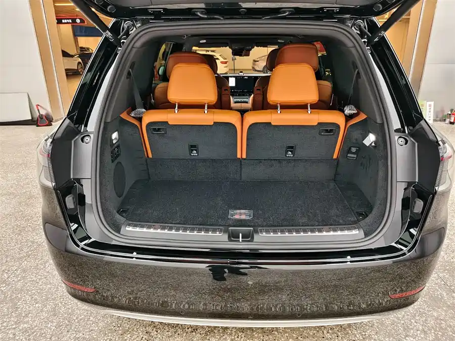 Used AITO second hand M9 2025 extended range Ultra version 52kWh 6-seater version