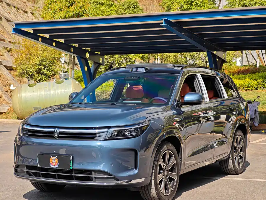 900x675_0_q87_c42_autohomecar__ChtpWGmf39CAa3yOAA6zFa9JVWM666.jpg.webp Used AITO M7 2024 1.5T Intelligent Driving Rear Drive Ultra Edition 5 Seats