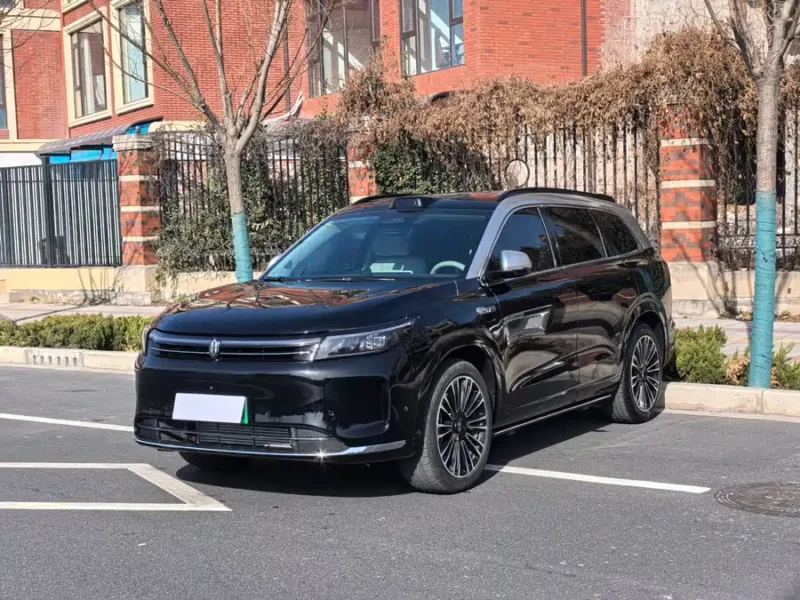 900x675_0_q87_c42_autohomecar__ChtpWGmf5HKAPeDFABCubfLwkXY922.jpg.webp Used AITO M7 2024 1.5T Intelligent Driving Rear Drive Ultra Version 6 Seats