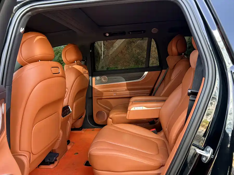 Used AITO second hand M9 2024 extended range Ultra version 42kWh 6-seater version