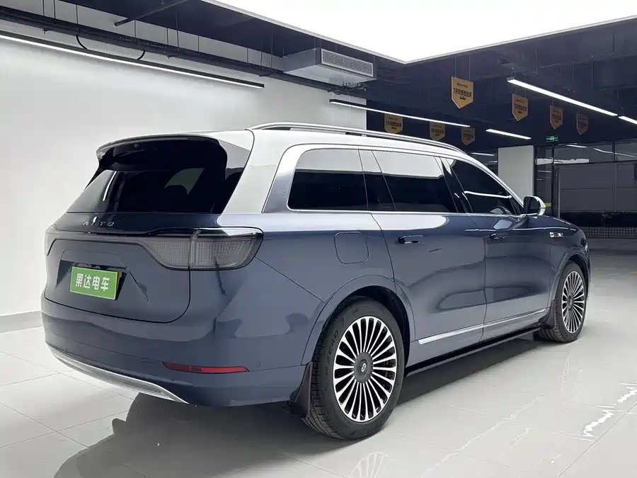 Used AITO second hand M9 2024 extended range Max version 42kWh 6-seater version