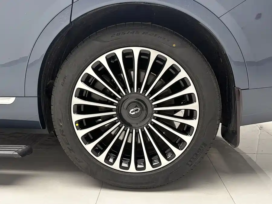 Used AITO second hand M9 2024 extended range Max version 42kWh 6-seater version