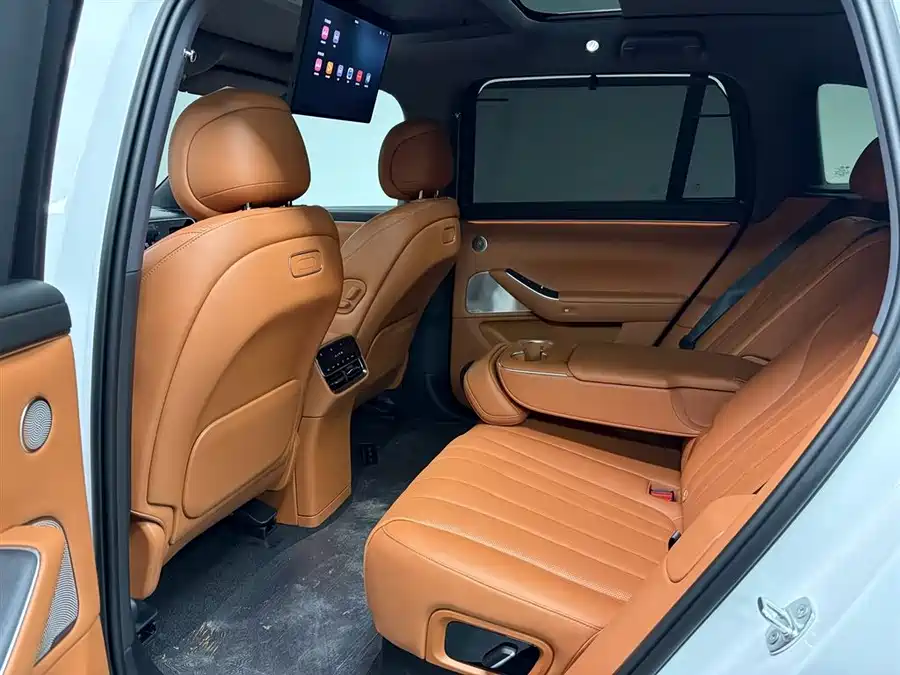 Used AITO M7 2026 extended range Max four-wheel drive version 5 seats