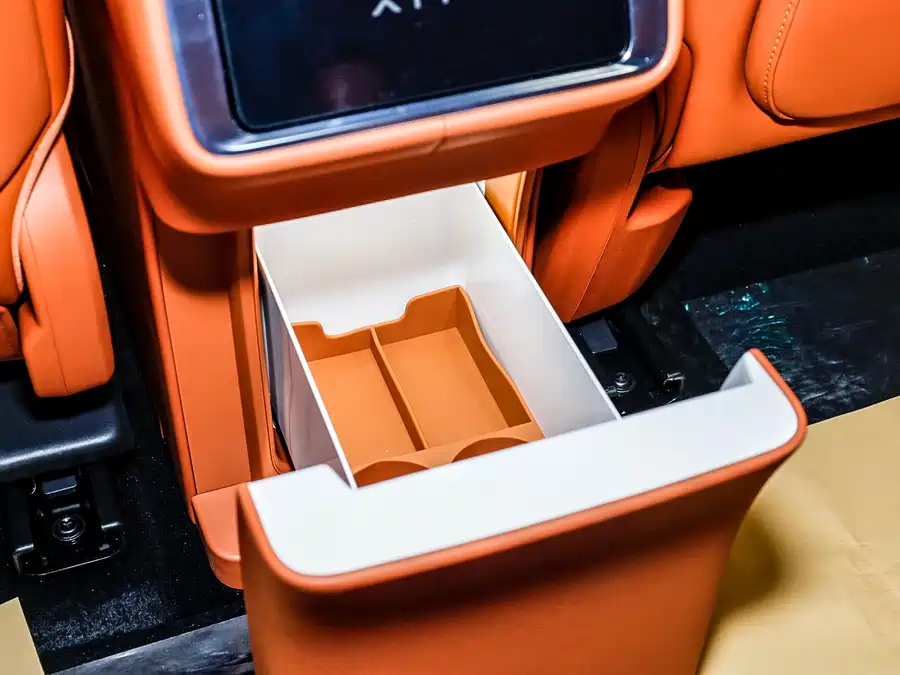 900x675_0_q87_c42_autohomecar__ChxpV2mM-ueAZNGCAAeSyitsC_Q791.jpg.webp Used AITO second hand M9 2025 extended range Ultra version 52kWh 6-seater version