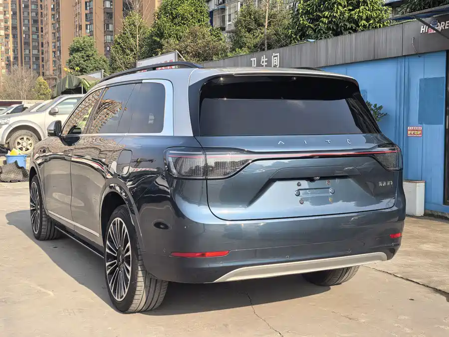 Used AITO second hand M9 2024 extended range Ultra version 52kWh 6-seater version