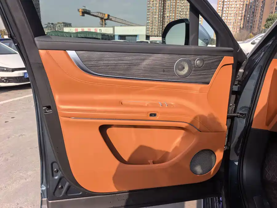 Used AITO second hand M9 2024 extended range Ultra version 52kWh 6-seater version