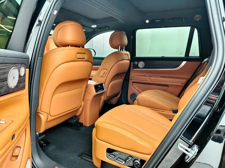 Used AITO second hand M9 2025 extended range Ultra version 52kWh 6-seater version