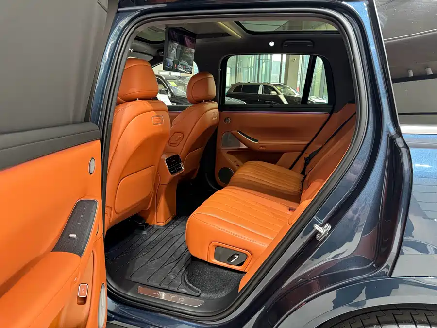 900x675_0_q87_c42_autohomecar__ChxpV2mQHu2ATOOpAAknzKmaWNg488.jpg.webp Used AITO M7 2026 extended range Max four-wheel drive version 5 seats