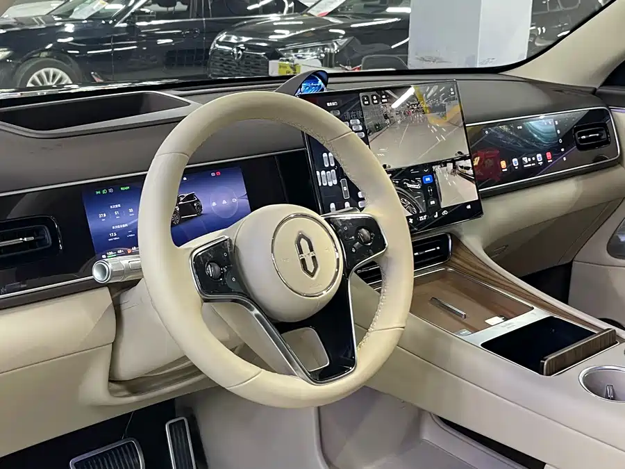 900x675_0_q87_c42_autohomecar__ChxpV2mfo7CALTvRAAvEC4X5GsU657.jpg.webp Used AITO M7 2026 extended range Pro+ four-wheel drive version 5 seats