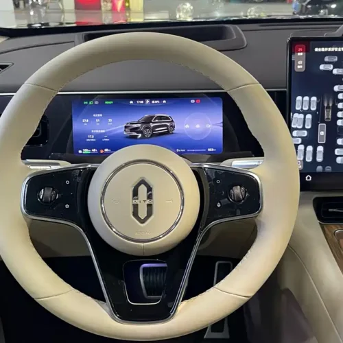 900x675_0_q87_c42_autohomecar__ChxpV2mfo7CAR62RAAuLfxXSA6Y272.jpg.webp Used AITO M7 2026 extended range Pro+ four-wheel drive version 5 seats