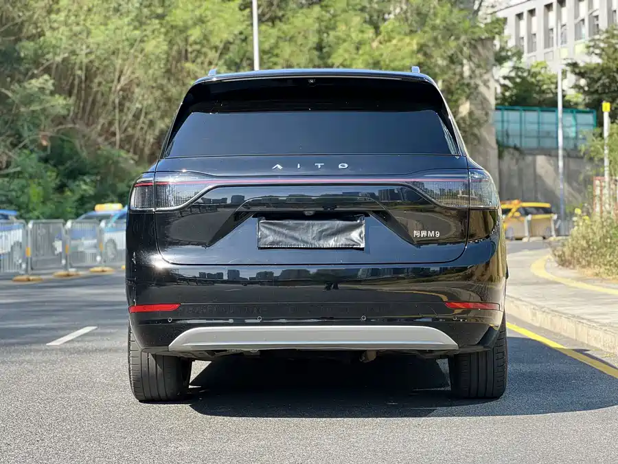 Used AITO second hand M9 2024 extended range Ultra version 42kWh 6-seater version