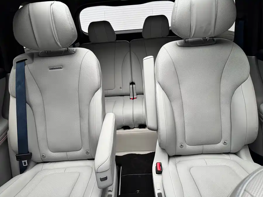 Used AITO second hand M9 2024 extended range Ultra version 42kWh 6-seater version