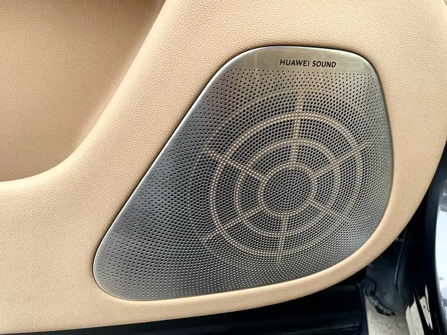 900x675_0_q87_c42_autohomecar__ChxpVWl-zHyAan79ABGqVXl1FLs820.jpg.webp Used AITO M7 2022 1.5T four-wheel drive luxury version