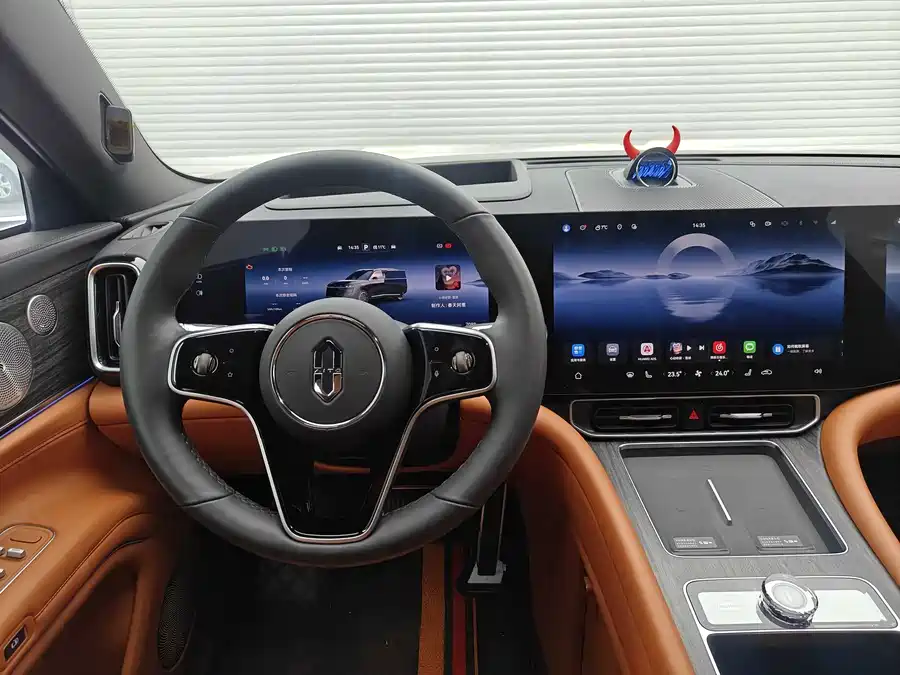 Used AITO second hand M9 2024 extended range Ultra version 52kWh 6-seater version