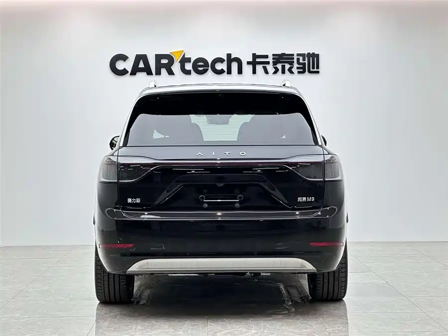 Used AITO second hand M9 2025 extended range Ultra version 52kWh 6-seater version