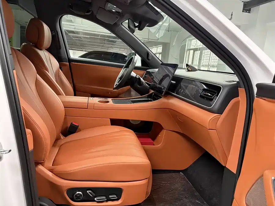 Used AITO M7 2026 extended range Max four-wheel drive version 5 seats