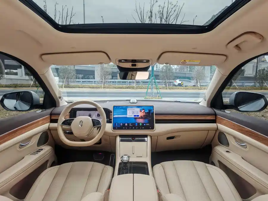 900x675_0_q87_c42_autohomecar__ChxpVWmO6BOARD8CAAQNj4ITT8k286.jpg.webp Used AITO M7 2024 1.5T rear drive Plus version 5 seats