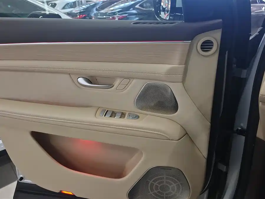 Used AITO M7 2024 1.5T Smart Driving Rear Drive Pro Version 6 Seats