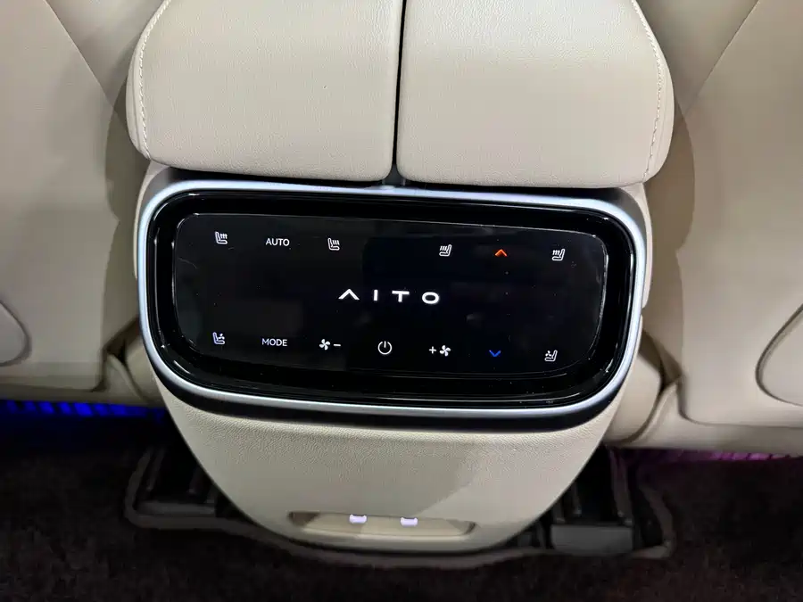 Used AITO M7 2024 1.5T Intelligent Driving Four-wheel Drive Max Edition 5 Seats