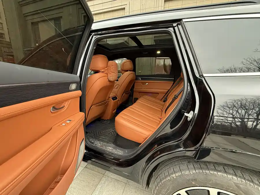 900x675_0_q87_c42_autohomecar__ChxpVWmgCI6AVYKCAAb_N-ypaaA276.jpg.webp Used AITO M7 2024 1.5T Intelligent Driving Rear Drive Ultra Edition 5 Seats