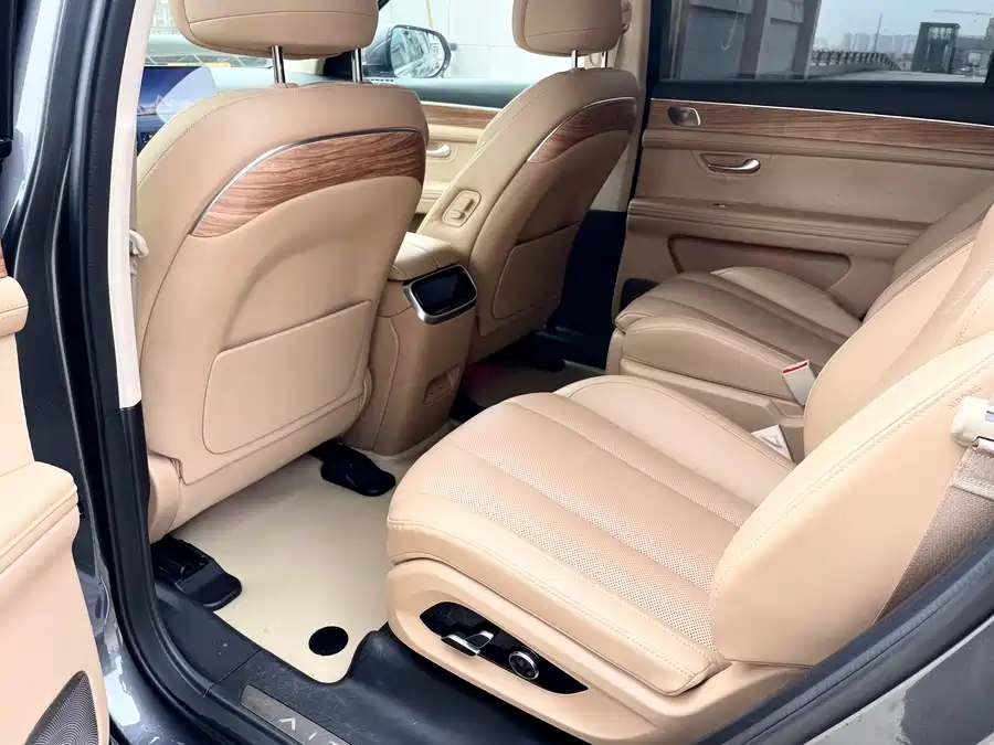 900x675_0_q87_c42_autohomecar__ChxpVml-zH6ABmbmAAiBzB4G4qQ455.jpg.webp Used AITO M7 2022 1.5T four-wheel drive luxury version