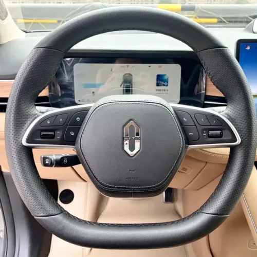 900x675_0_q87_c42_autohomecar__ChxpVml-zH6AYfS9AArBX0m1Ow0544.jpg.webp Used AITO M7 2022 1.5T four-wheel drive luxury version