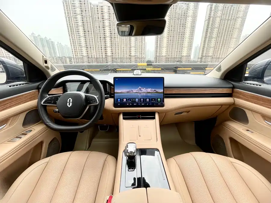 900x675_0_q87_c42_autohomecar__ChxpVml-zIKAa4nMAAvGLwSq8rg273.jpg.webp Used AITO M7 2022 1.5T four-wheel drive luxury version