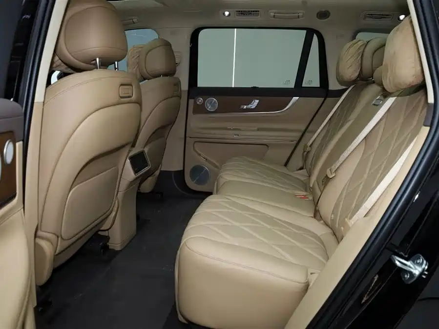 900x675_0_q87_c42_autohomecar__ChxpVml2zHeAR0EEAAFVPlPV5nU138.jpg.webp Used AITO second hand M9 2025 extended range Ultra version 52kWh 5-seater version