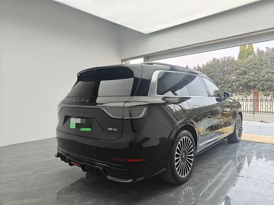 Used AITO second hand M9 2024 extended range Ultra version 52kWh 6-seater version