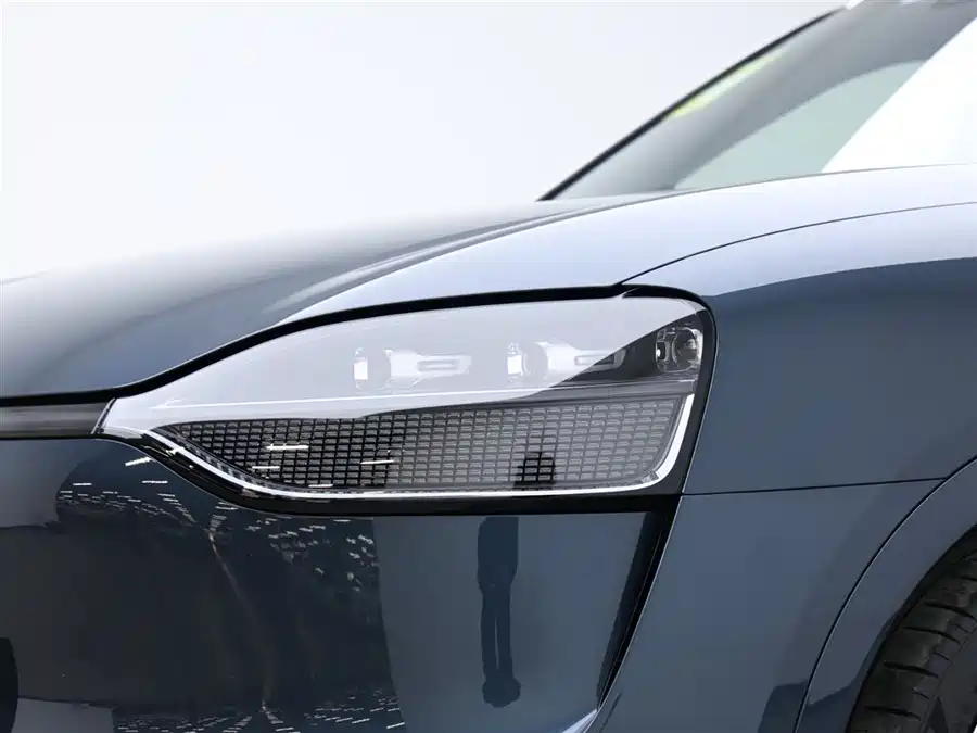 900x675_0_q87_c42_autohomecar__ChxpVmlQorCAcGg0AAEa2b87Mqk973.jpg.webp Used AITO second hand M9 2024 extended range Ultra version 52kWh 6-seater version