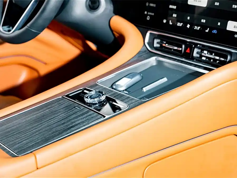 900x675_0_q87_c42_autohomecar__ChxpVmlWPd-AdFVvAAGbOwSbwR4842.jpg.webp Used AITO second hand M9 2024 extended range Ultra version 52kWh 5-seater version