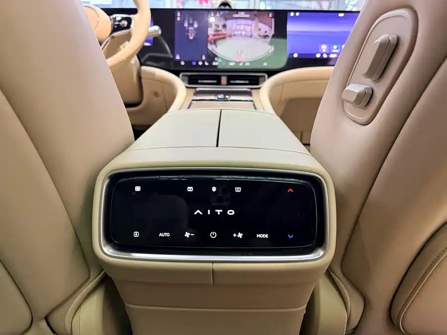 Used AITO second hand M9 2024 extended range Ultra version 52kWh 6-seater version