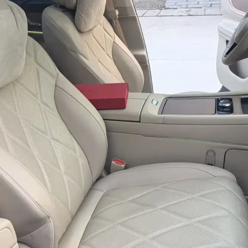 900x675_0_q87_c42_autohomecar__ChxpVmmCBsuAe9EQAAf6cKkBDGQ977.jpg.webp Used AITO second hand M9 2025 extended range Ultra version 52kWh 5-seater version