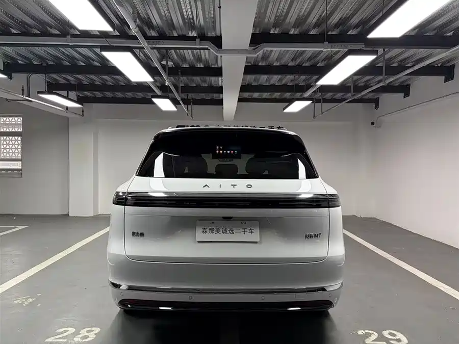 Used AITO M7 2026 extended range Max four-wheel drive version 5 seats