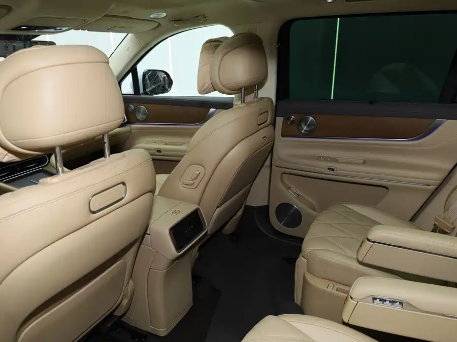 Used AITO second hand M9 2025 extended range Ultra version 52kWh 6-seater version