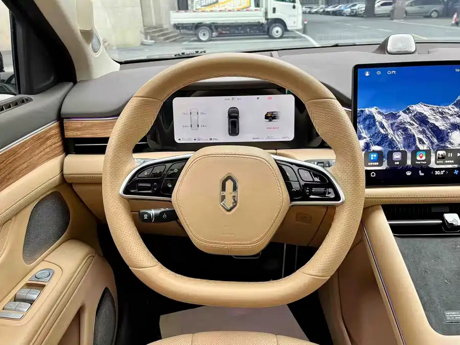 900x675_0_q87_c42_autohomecar__ChxpVmmJx1SAHzcaAAj3ctnWOr4498.jpg.webp Used AITO M7 2024 1.5T rear drive Plus version 5 seats