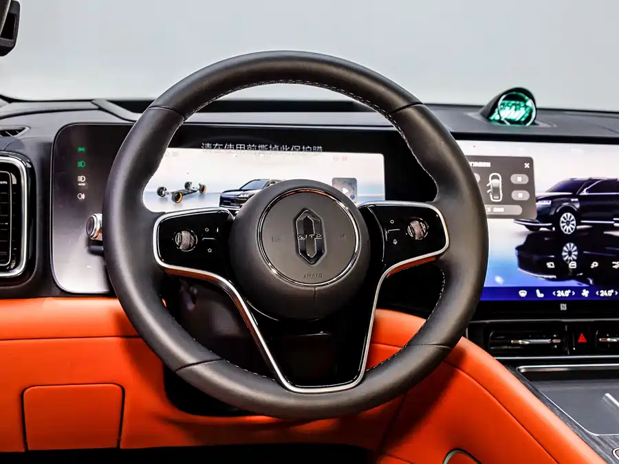 900x675_0_q87_c42_autohomecar__ChxpVmmM-uOATPaYAAiGrAxq-yM920.jpg.webp Used AITO second hand M9 2025 extended range Ultra version 52kWh 6-seater version