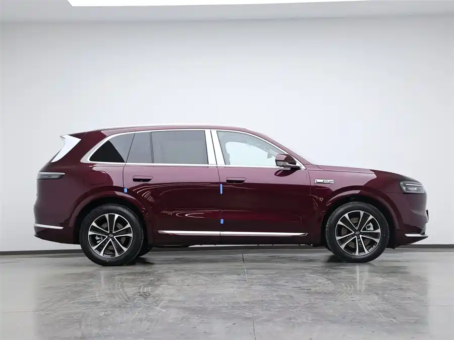 900x675_0_q87_c42_autohomecar__ChxpVmmNn9uAOumYAAE8EXQYY6g831.jpg.webp Used AITO M7 2026 extended range Pro+ four-wheel drive version 5 seats