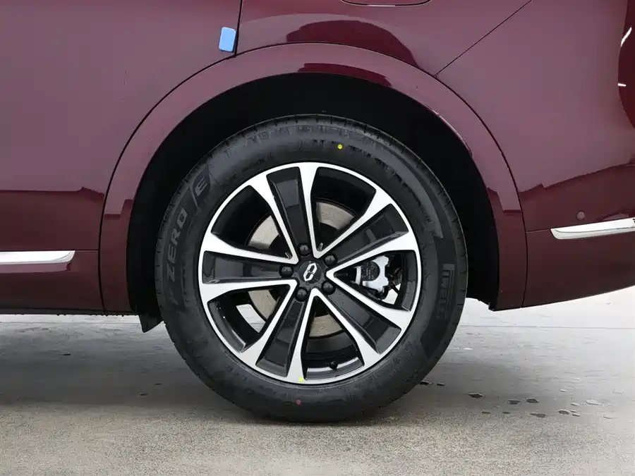 900x675_0_q87_c42_autohomecar__ChxpVmmNn9uAcYroAAGjBIBxWIU503.jpg.webp Used AITO M7 2026 extended range Pro+ four-wheel drive version 5 seats