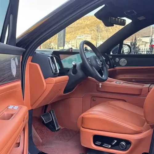 900x675_0_q87_c42_autohomecar__ChxpVmmQBp-ALXmrAAIYuAucShw960.jpg.webp Used AITO second hand M9 2025 extended range Ultra version 52kWh 6-seater version