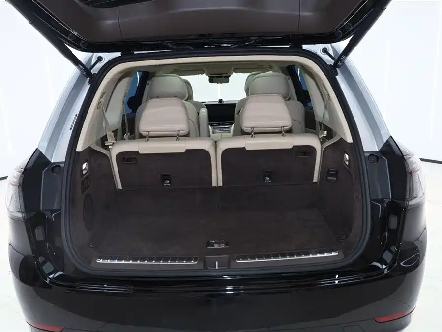 Used AITO second hand M9 2025 extended range Ultra version 52kWh 6-seater version